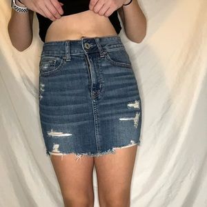 American eagle jean skirt
